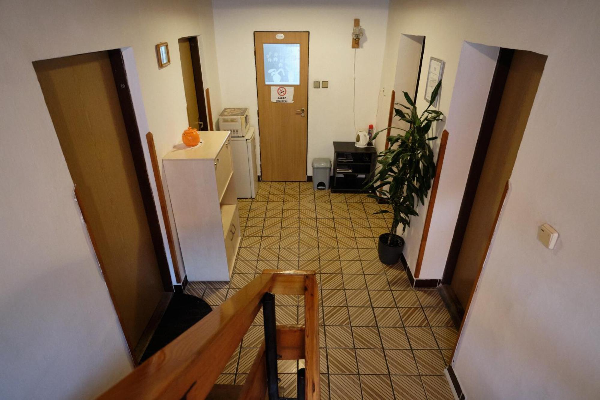 Penzion u krbu Hotel Loket Bagian luar foto